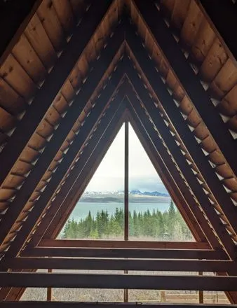 A window on the lake